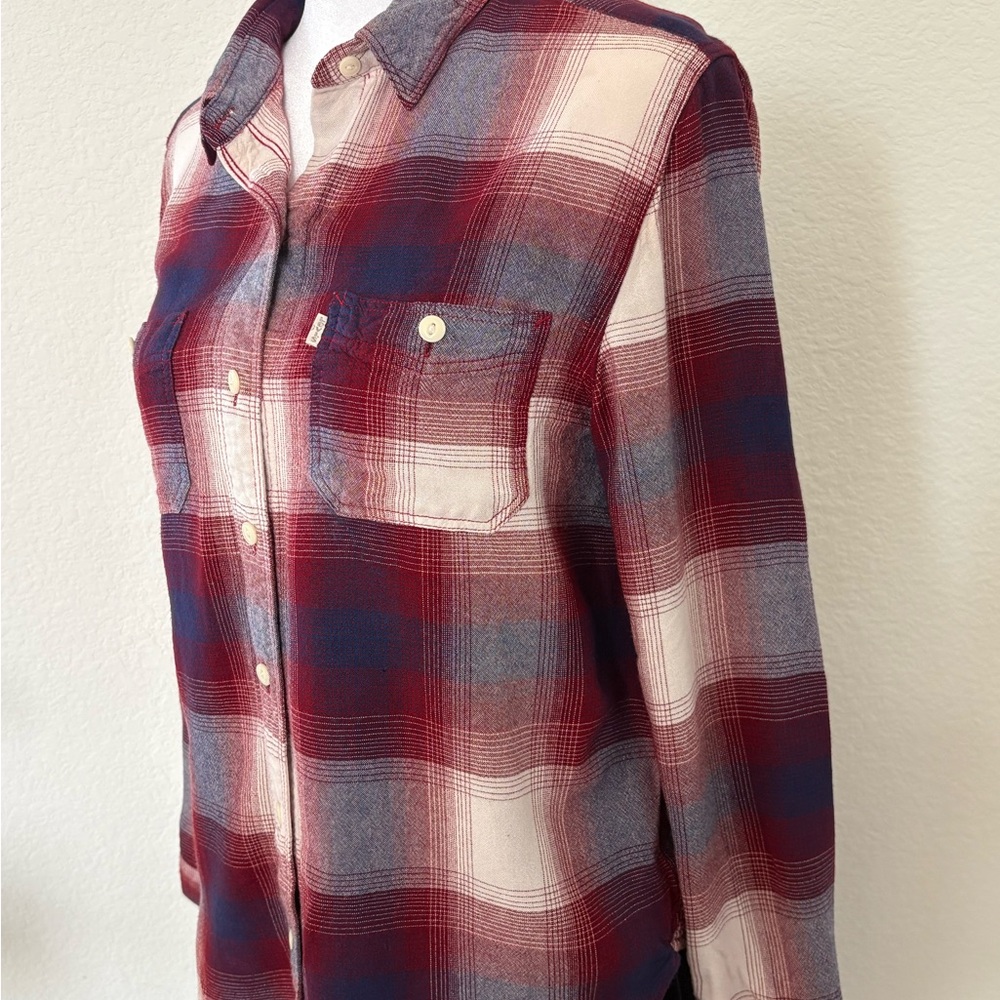 Levi's Red, Blue and White Plaid Button-Down Shirt - Picture 5 of 8